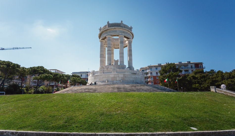 monumento-ai-caduti-ancona