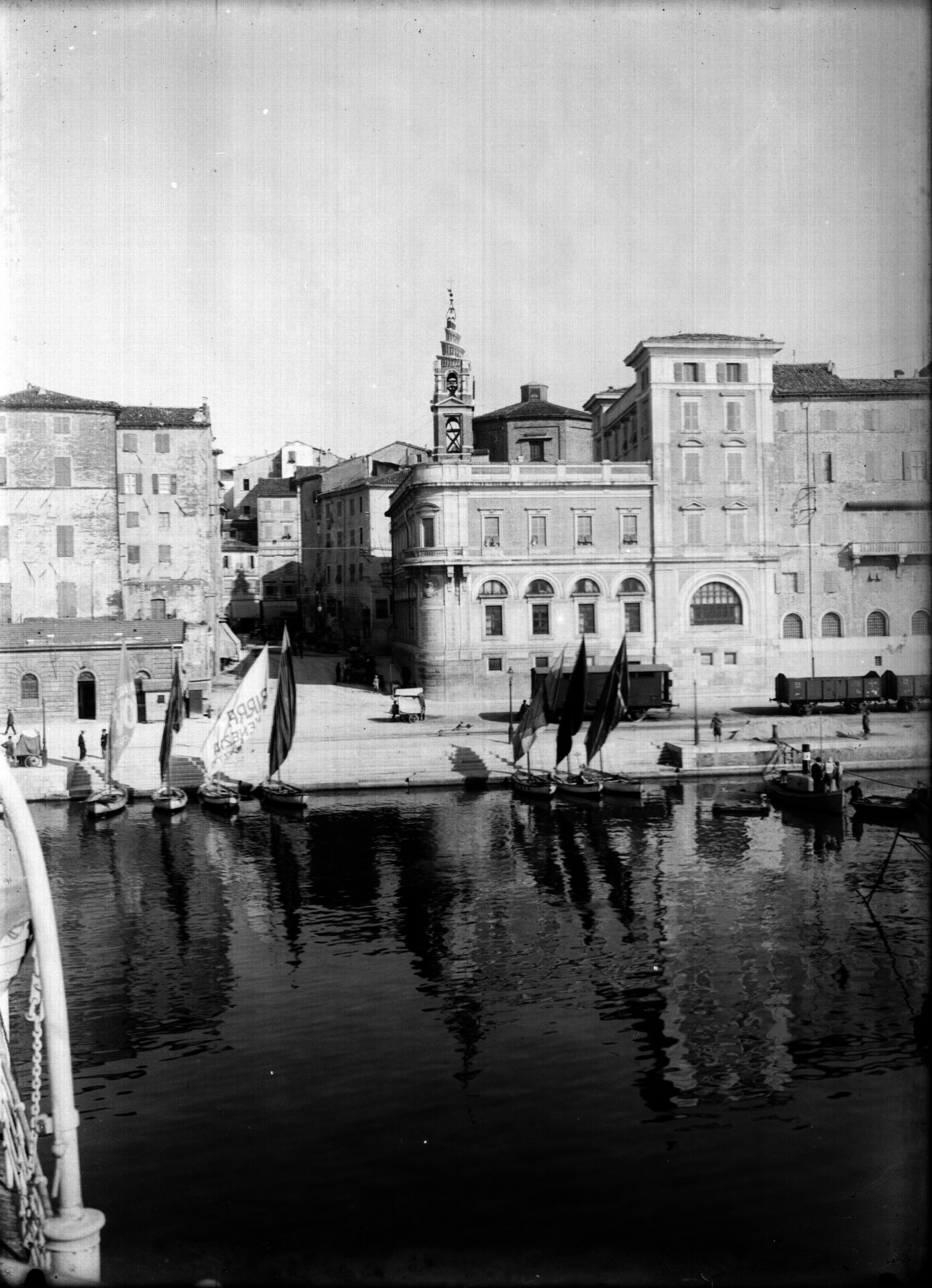 11-scalo-vittorio-e-banca-ditalia-dal-mare